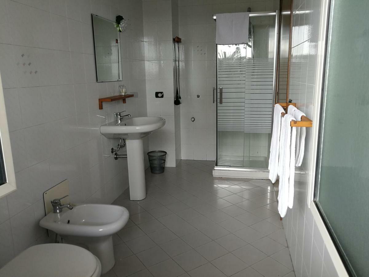 Area Domus Bed and breakfast 2*